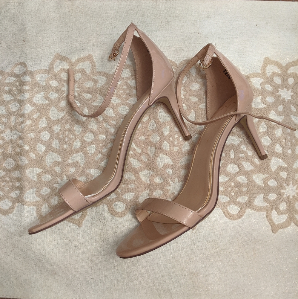 jessica simpson  leather short heel sandals size 9